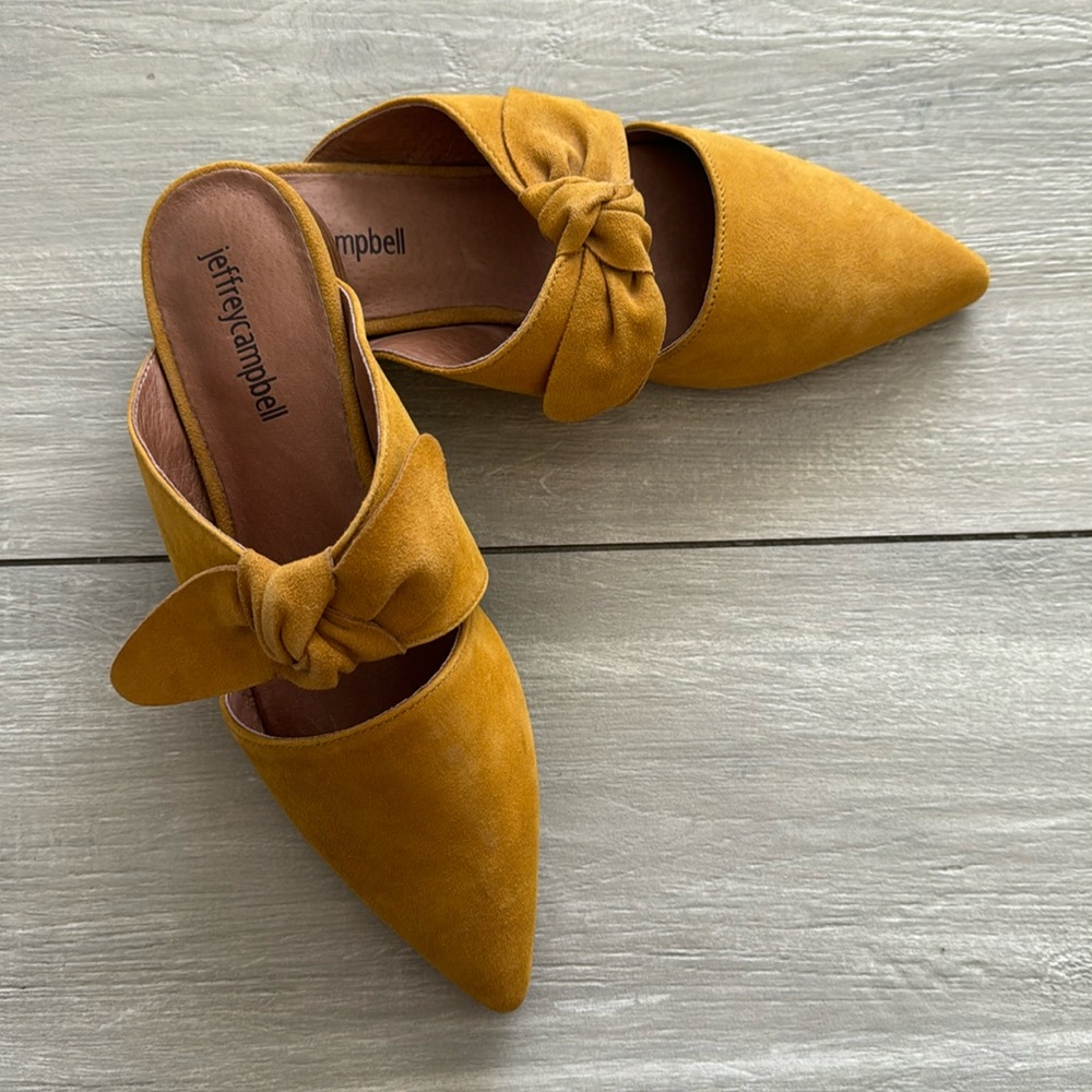 NWOT JEFFREY CAMPBELL Slip On Mules